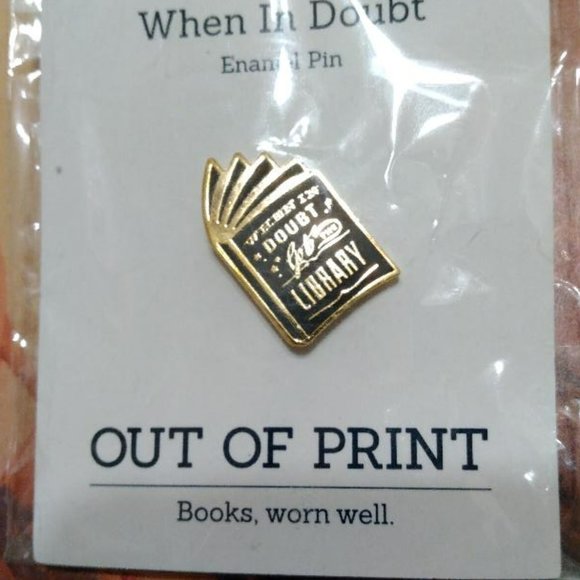 When in Doubt, Go to the Library Enamel Pin - Picture 2 of 2